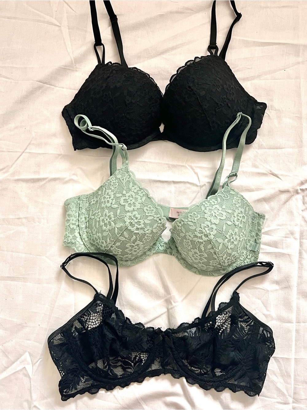 Bundle of 3 Women's Lace Push-Up Bra - Mint and Black PINK VS